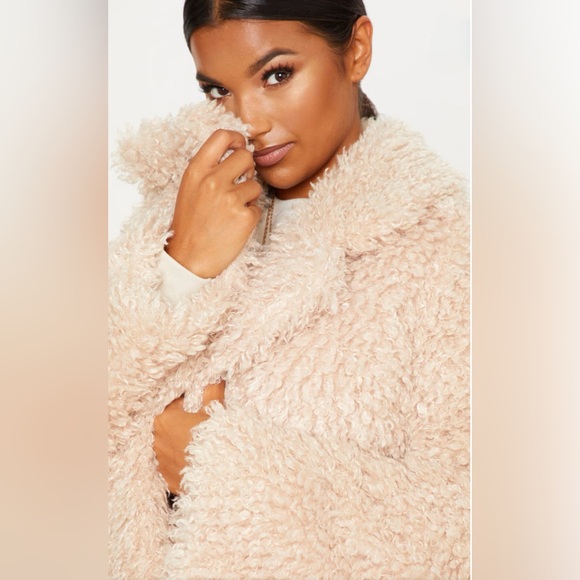 PRETTY LITTLE THING Stone Teddy Faux Fur Coat - Size US 6 - Picture 4 of 10